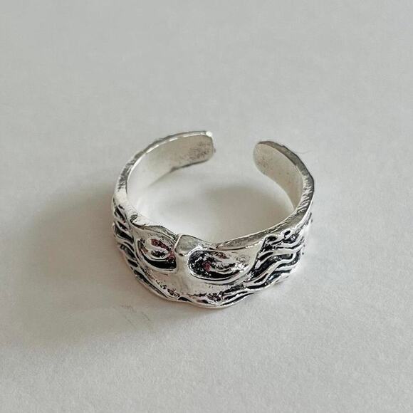 Y2k 2000s vintage style face ring - Picture 4 of 5